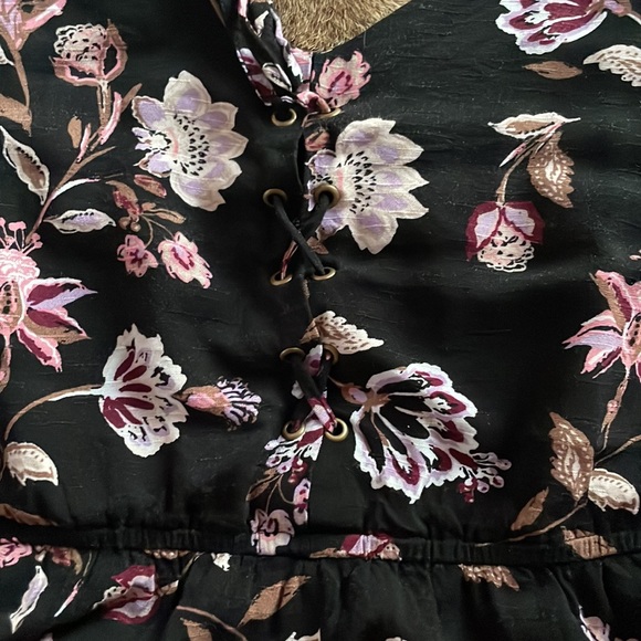 Maurices Floral Peplum Top - Picture 8 of 8